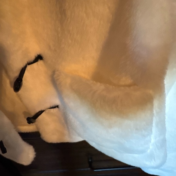 Active User Faux-Fur Toggle Jacket - Size M Brand New with tags - Picture 3 of 9